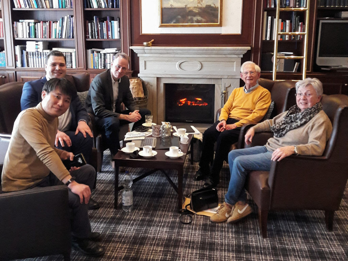Su Hyun Bea, Nicholas Reuting, Stefan Leschniok, Dieter Zank und Roswitha Mller (von links nach rechts)